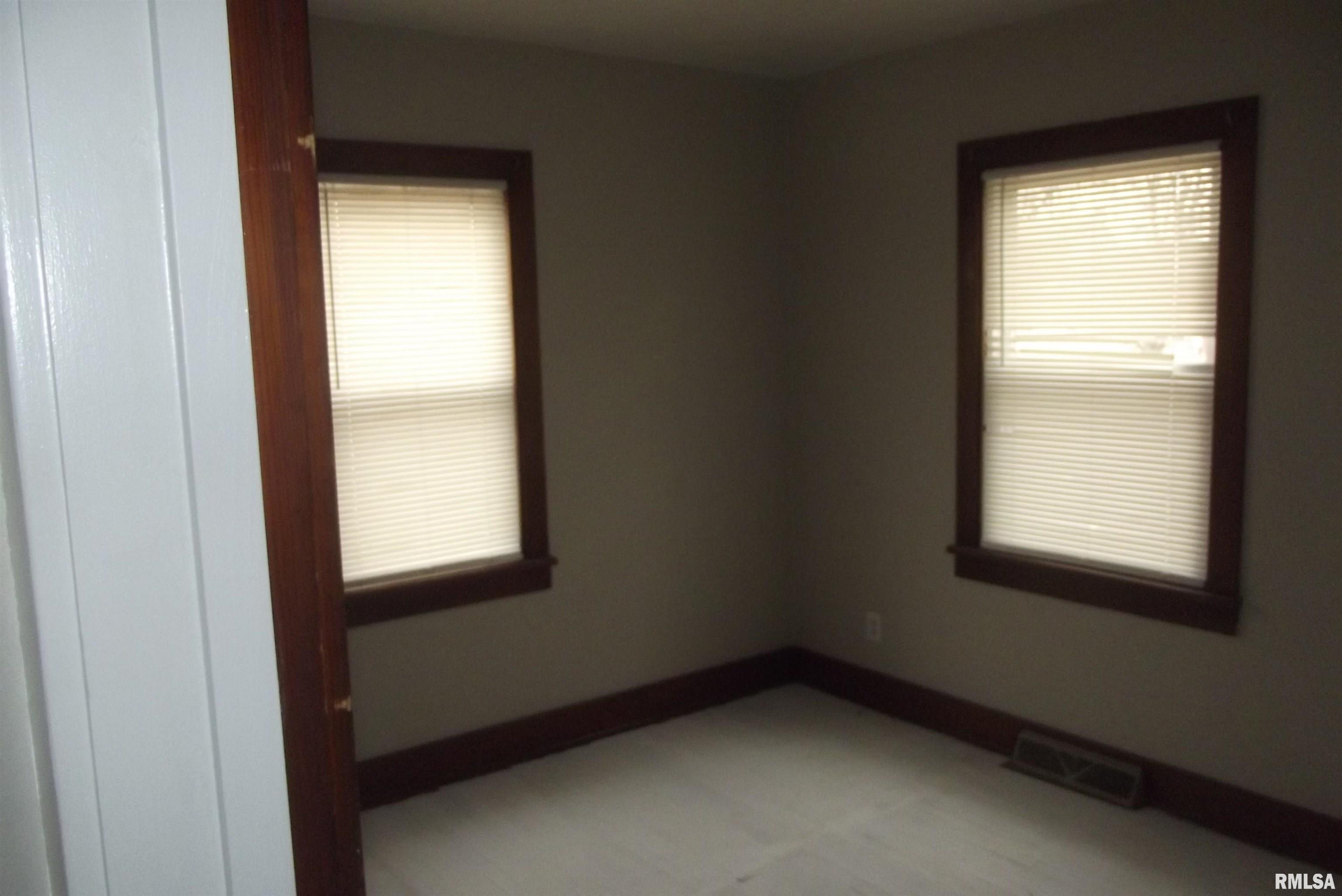 2432 South 5th Street Springfield, IL 62703 - Photo 9 of 20