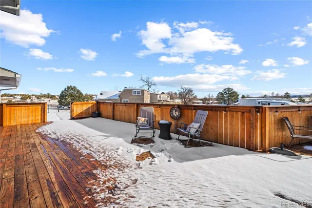 a view of a lake with houses