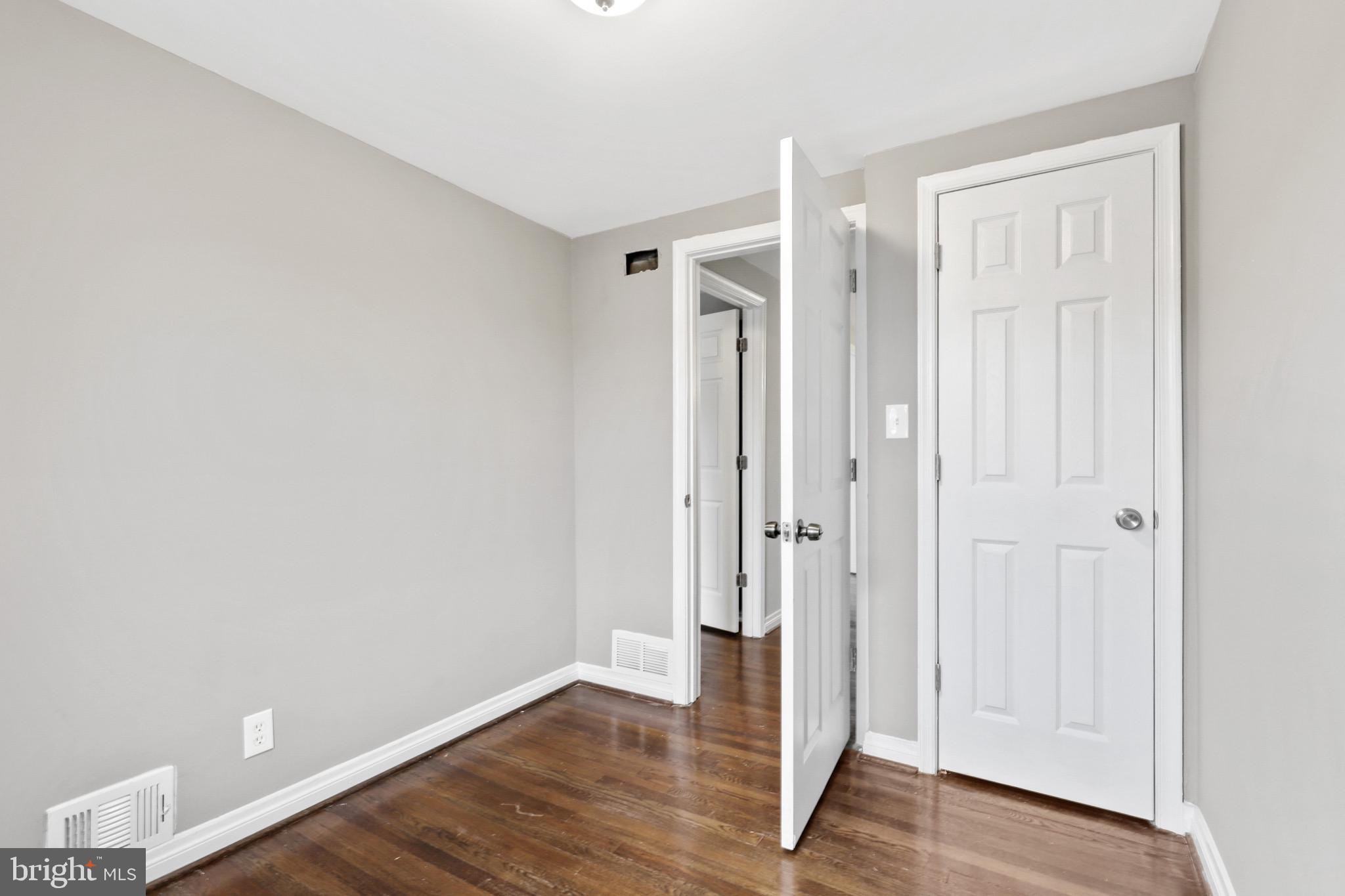 7551 Berkshire Road Baltimore, MD 21224 - Photo 19 of 28