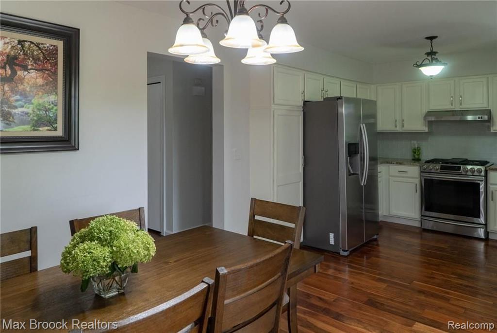 2281 Norton Road Rochester Hills, MI 48307 - Photo 12 of 37