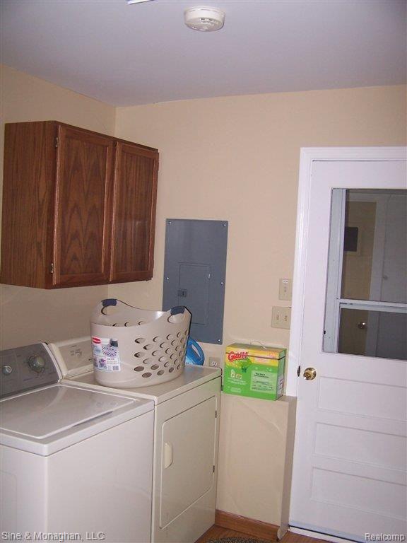 6946 Frith Road St. Clair, MI 48079 - Photo 17 of 18 laundry.JPG