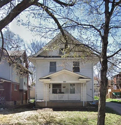 $285,000 | 835 West 39th Terrace, Kansas City, MO 64111