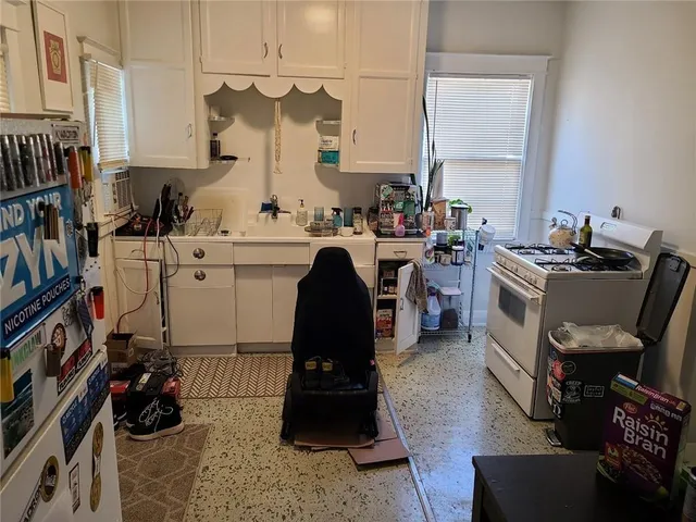 $285,000 | 835 West 39th Terrace, Kansas City, MO 64111