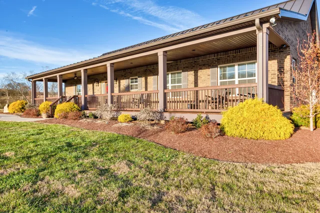 $1,675,000 | 2564 New Highway 7, Santa Fe, TN 38482