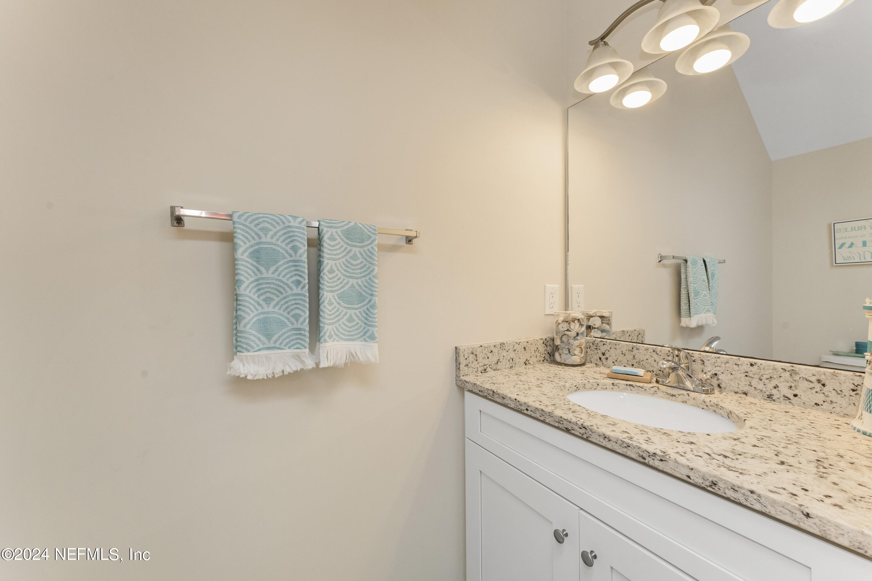 125 Donner Road Atlantic Beach, FL 32233 - Photo 11 of 21 1/2 Bath