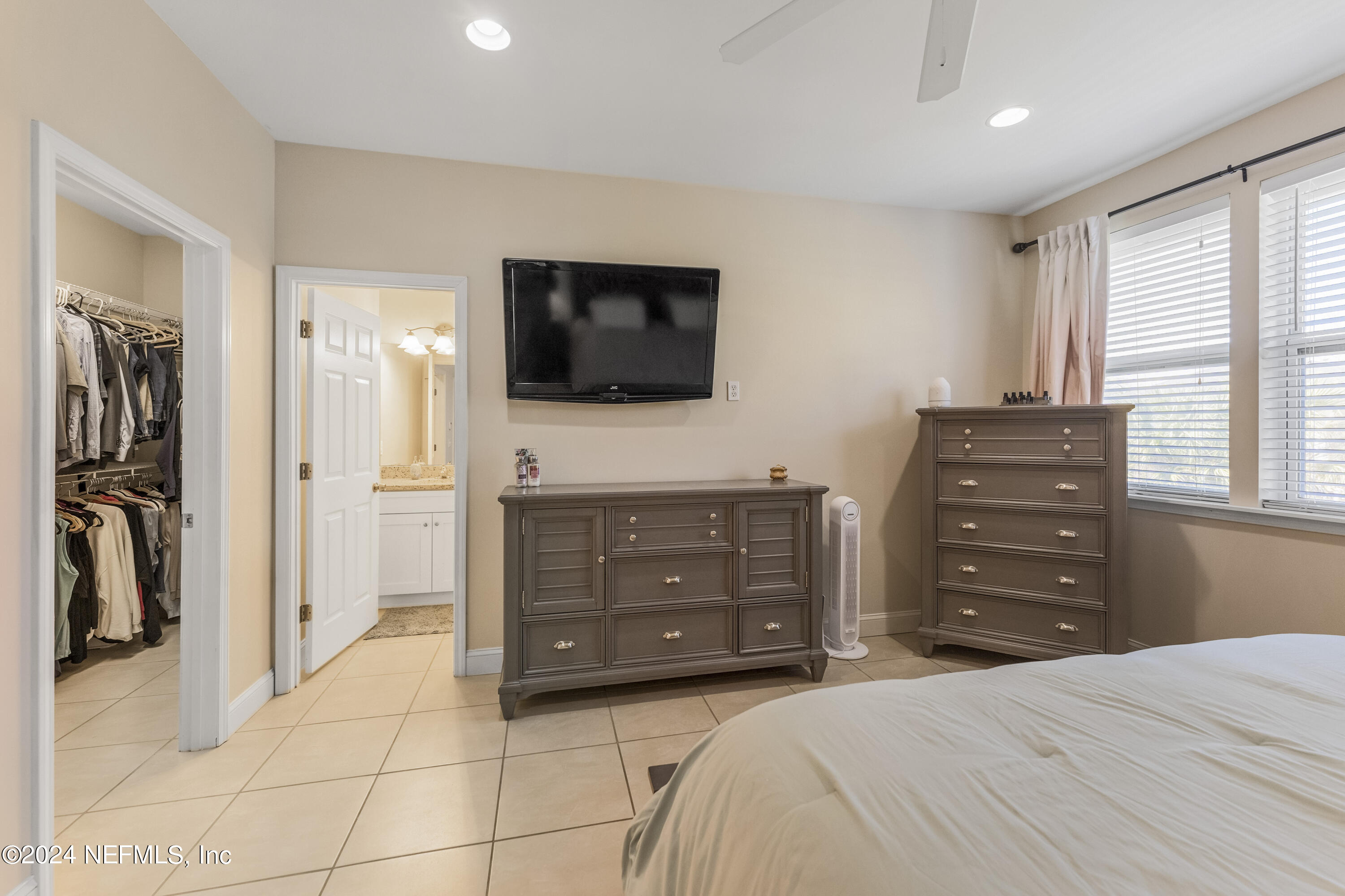 125 Donner Road Atlantic Beach, FL 32233 - Photo 13 of 21 Primary Bedroom