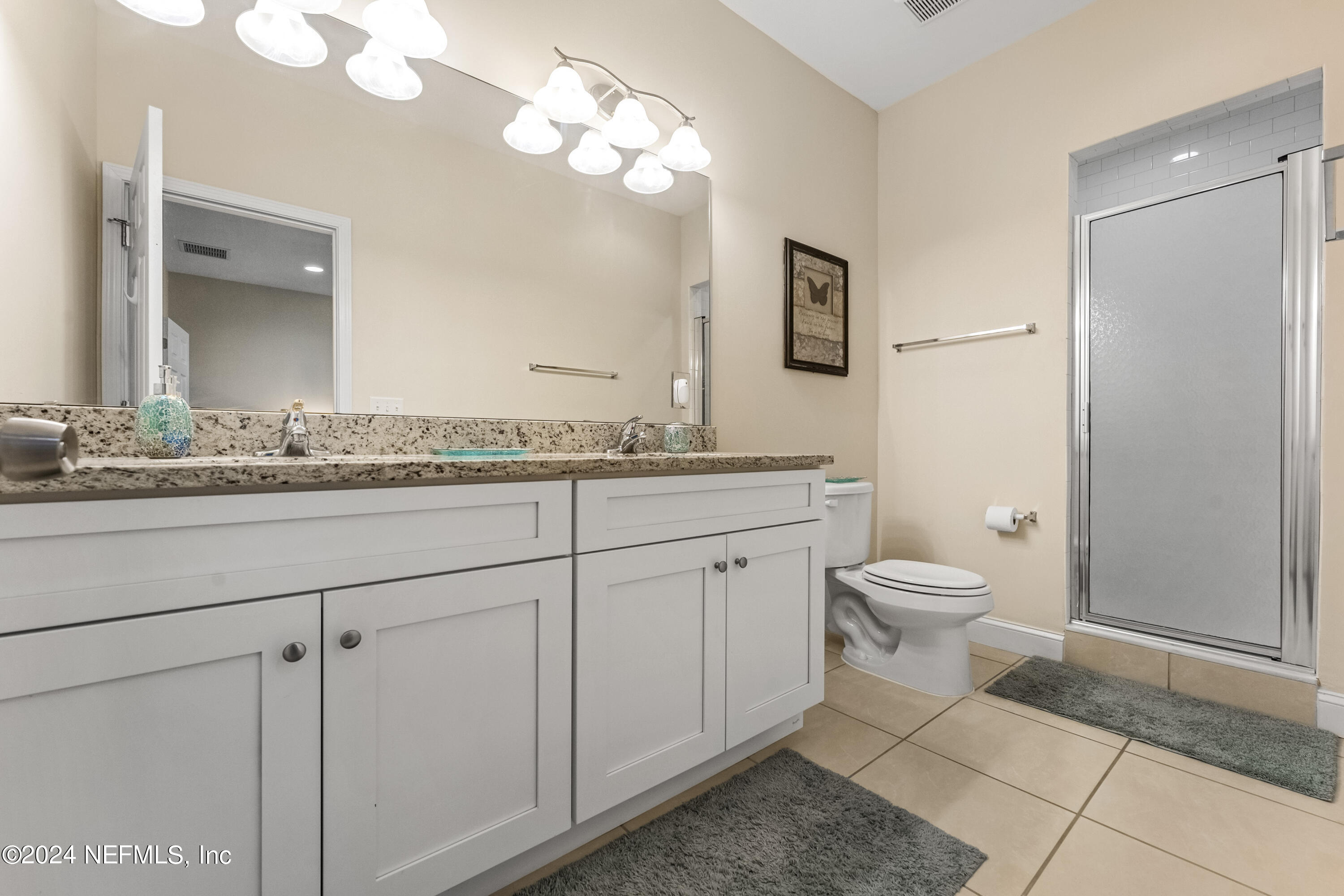 125 Donner Road Atlantic Beach, FL 32233 - Photo 14 of 21 Primary Bathroom