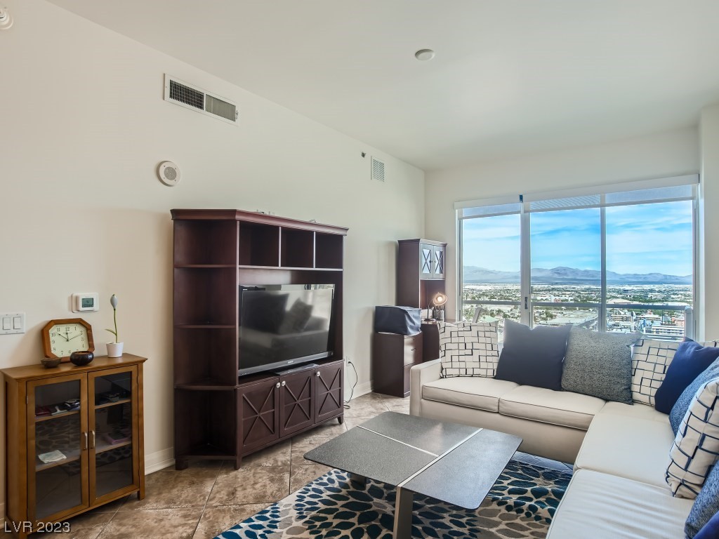 150 South Las Vegas Blvd Unit 1901  