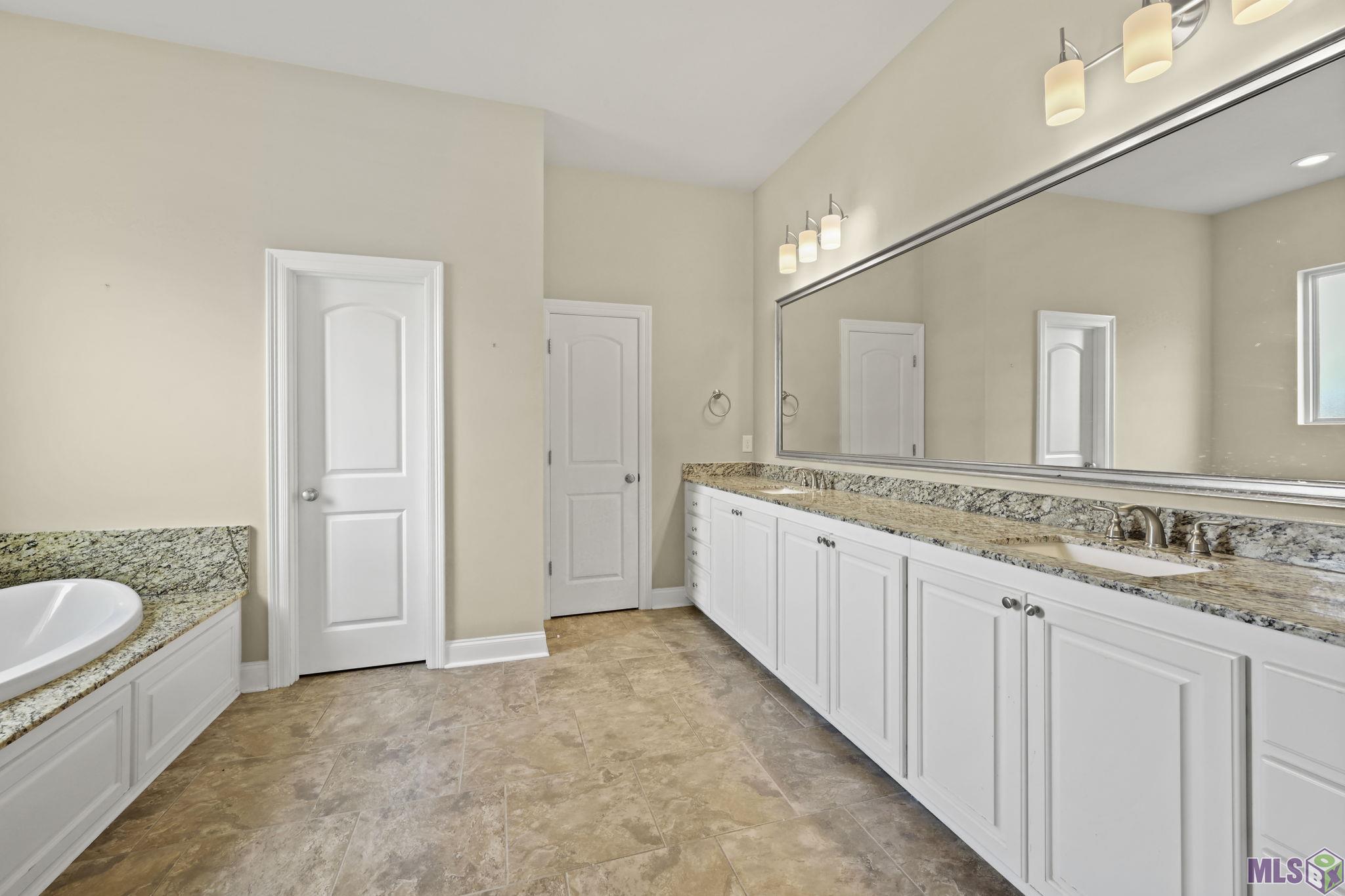 2347 Morningbrook Drive Baton Rouge, LA 70816 - Photo 13 of 24