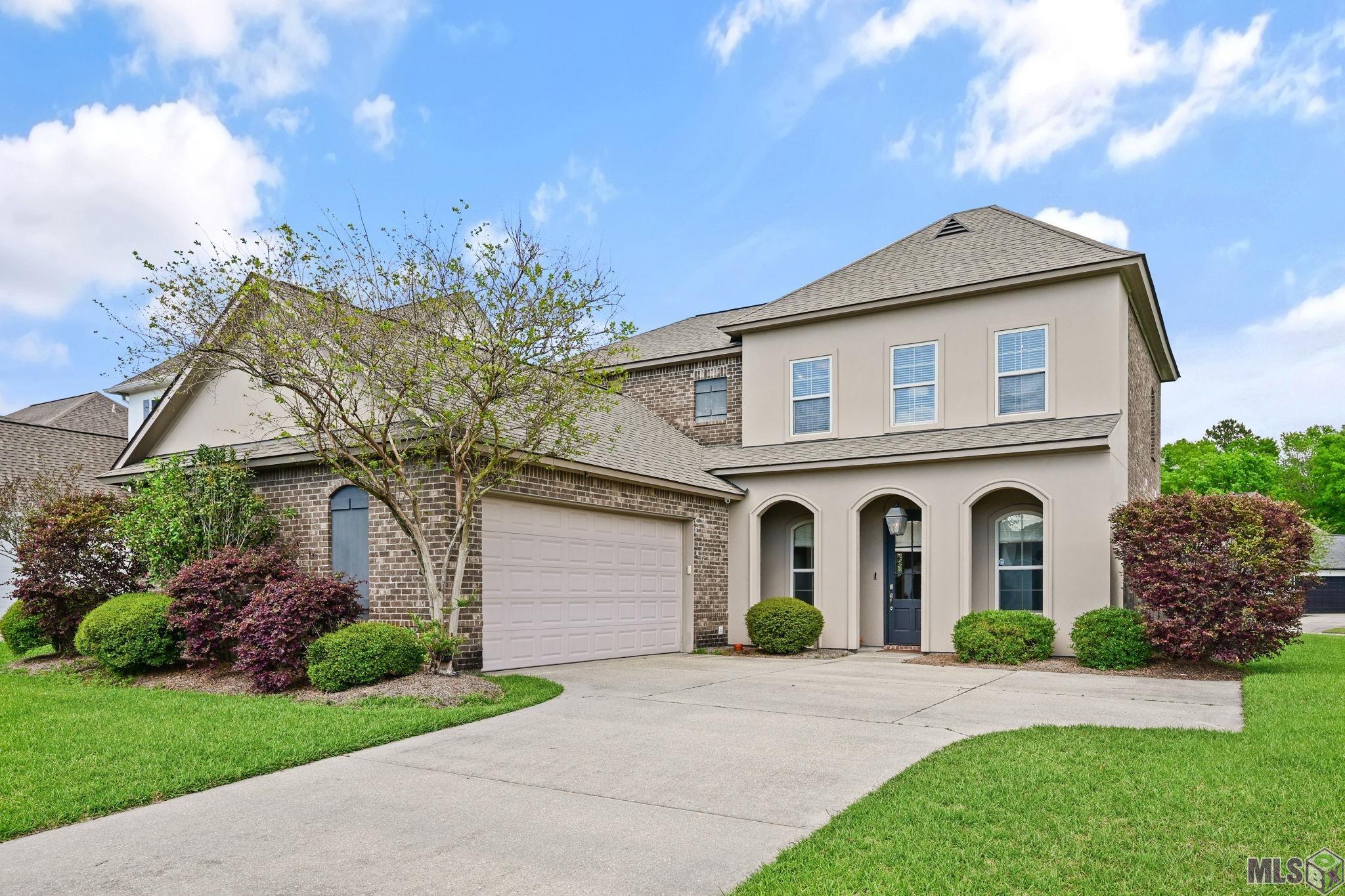 2347 Morningbrook Drive Baton Rouge, LA 70816 - Photo 2 of 24