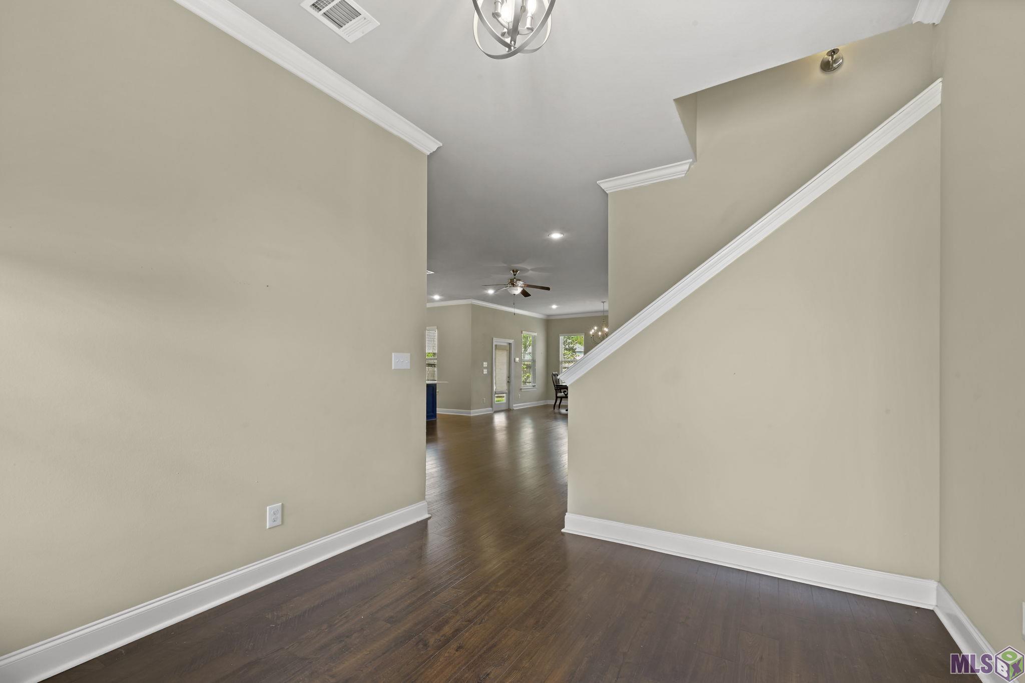 2347 Morningbrook Drive Baton Rouge, LA 70816 - Photo 3 of 24