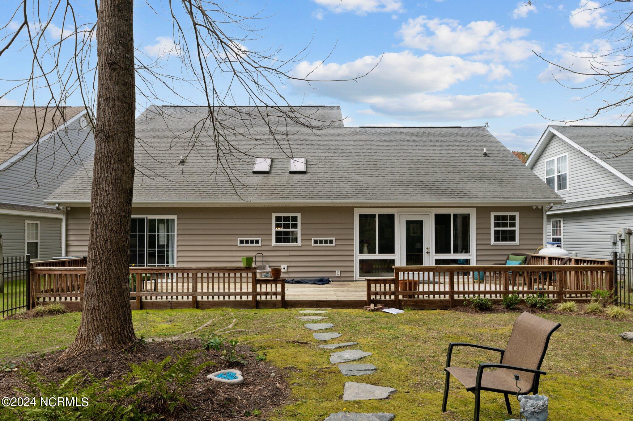 306 Neuchatel Road New Bern, NC 28562 - Photo 46 of 53 49-web-or-mls-DSC_8621