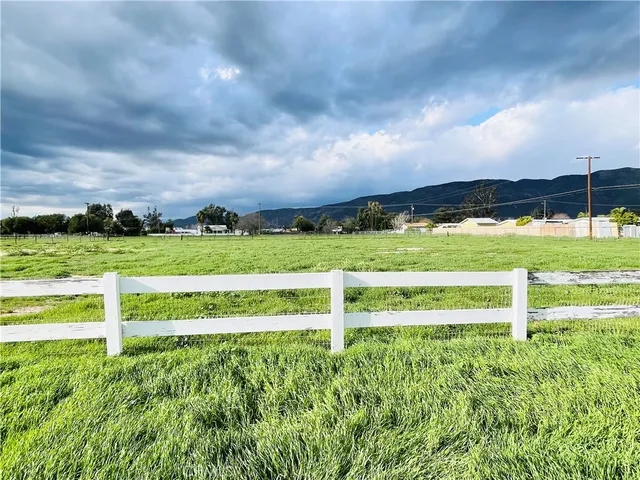 a view of a garden with an outdoor space