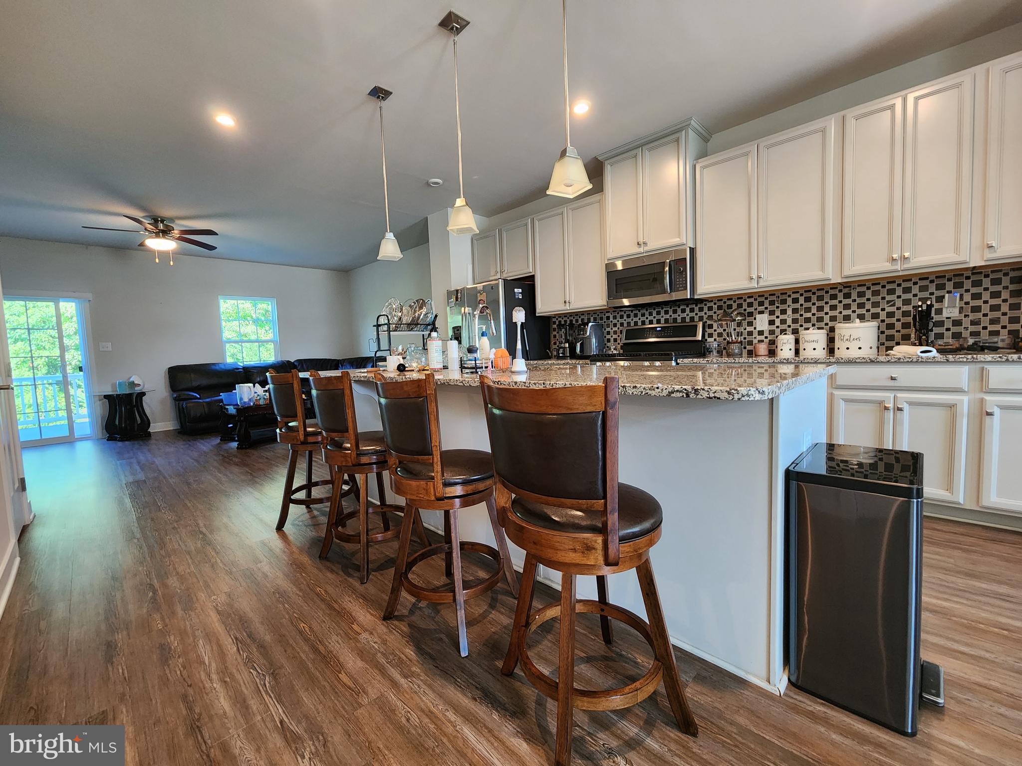 26 Peacock Circle Sewell, NJ 08080 - Photo 2 of 21