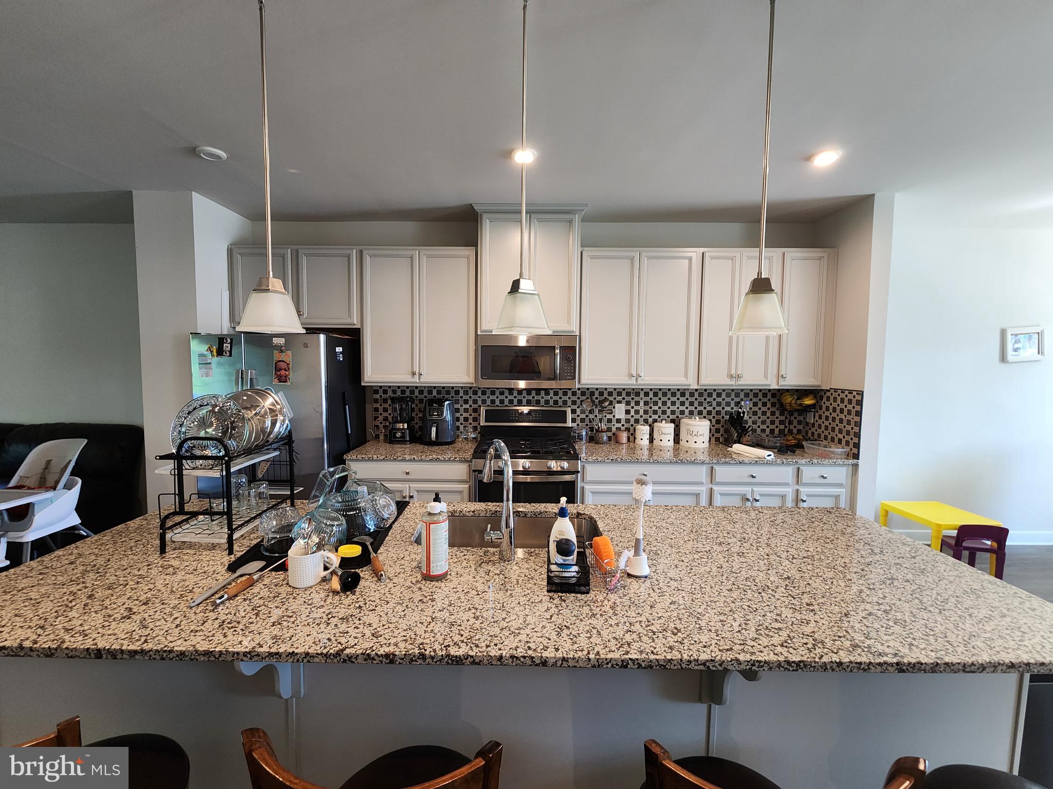 26 Peacock Circle Sewell, NJ 08080 - Photo 3 of 21