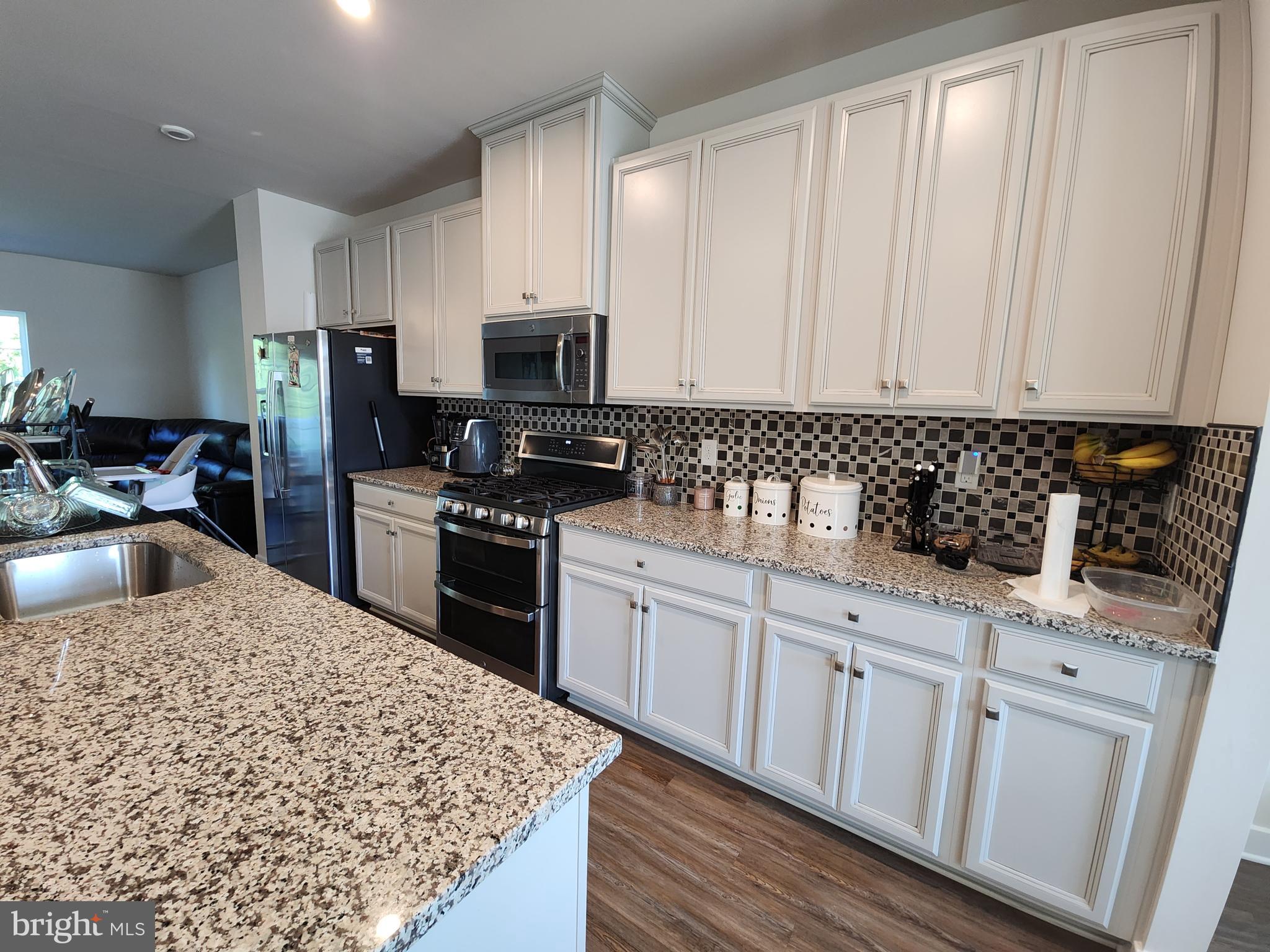 26 Peacock Circle Sewell, NJ 08080 - Photo 5 of 21