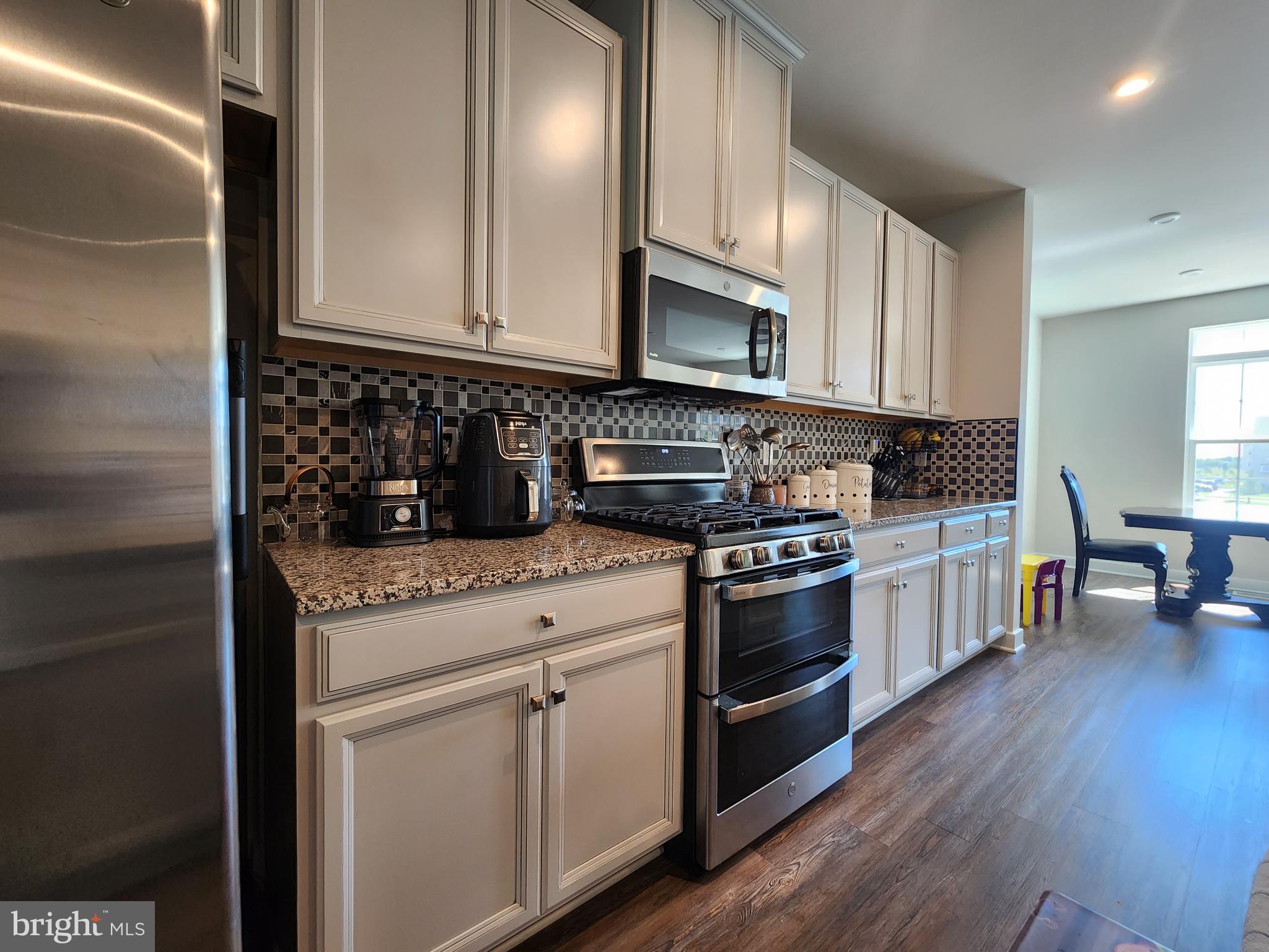 26 Peacock Circle Sewell, NJ 08080 - Photo 6 of 21