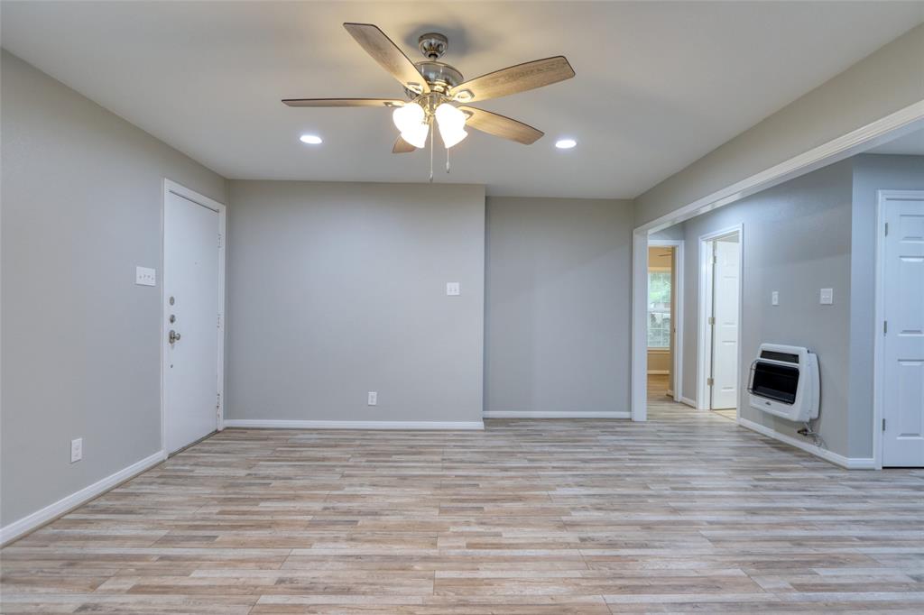 1545 Reuter Avenue Waco, TX 76708 - Photo 10 of 31 Side view