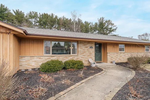 $419,900 | 818 Huron Avenue, Oostburg, WI 53070