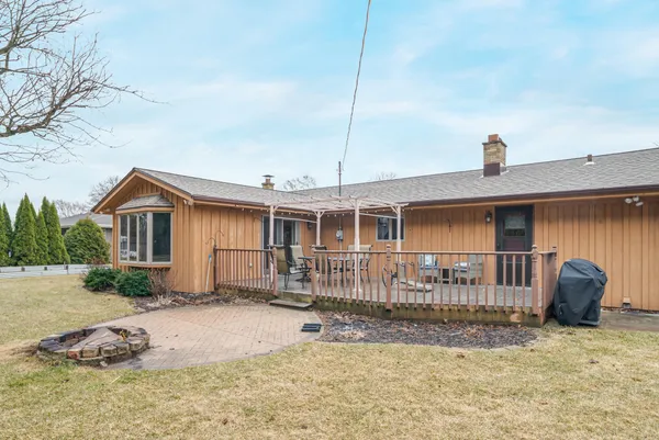 $419,900 | 818 Huron Avenue, Oostburg, WI 53070