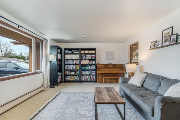 $419,900 | 818 Huron Avenue, Oostburg, WI 53070