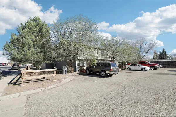 $950,000 | 904 Excalibur Street, Lafayette, CO 80026