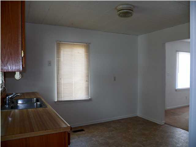 2 East Riverside Drive Evansville, IN 47713 - Photo 6 of 23 Gallery Image 6