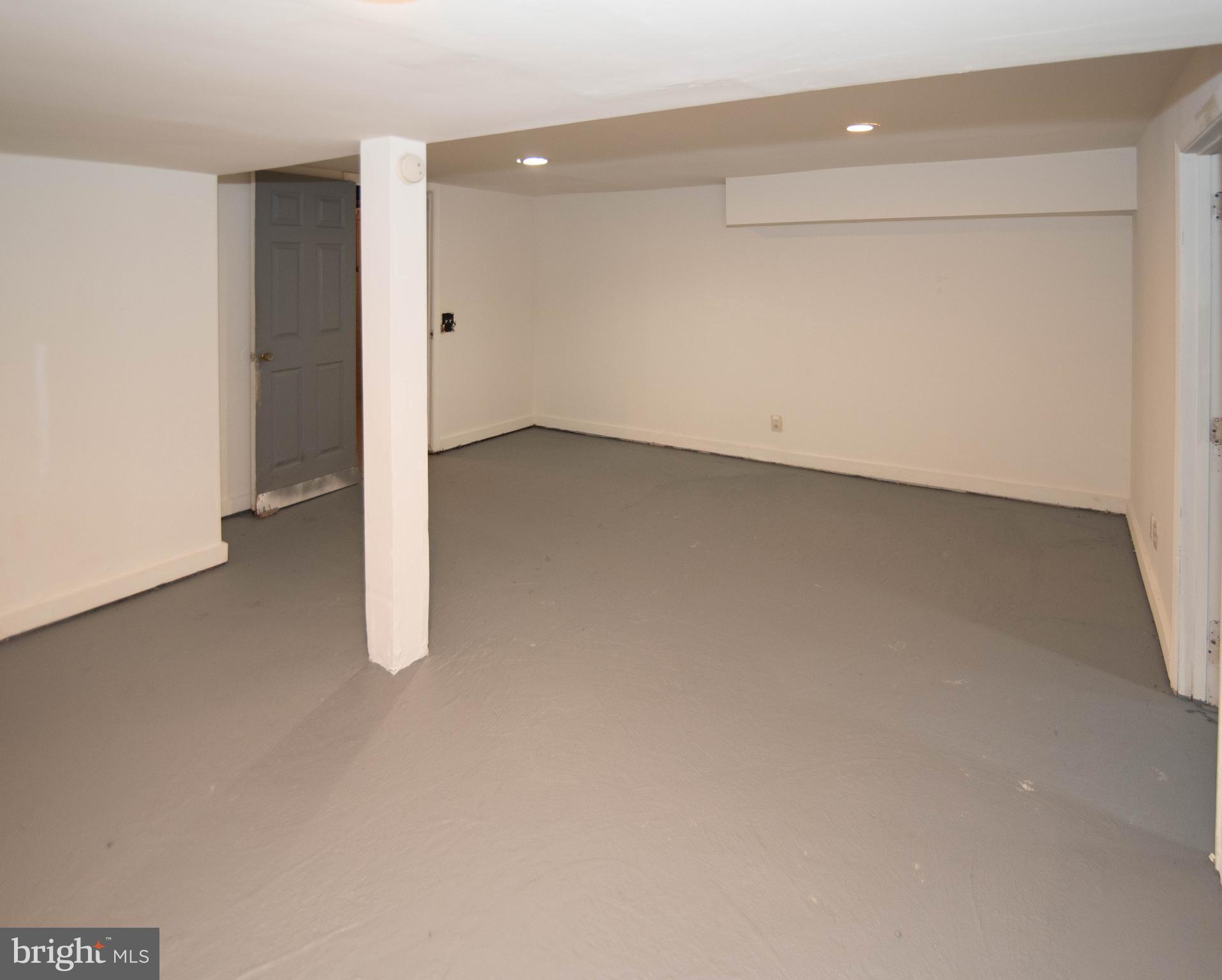 3109 Lawnview Avenue Baltimore, MD 21213 - Photo 20 of 35