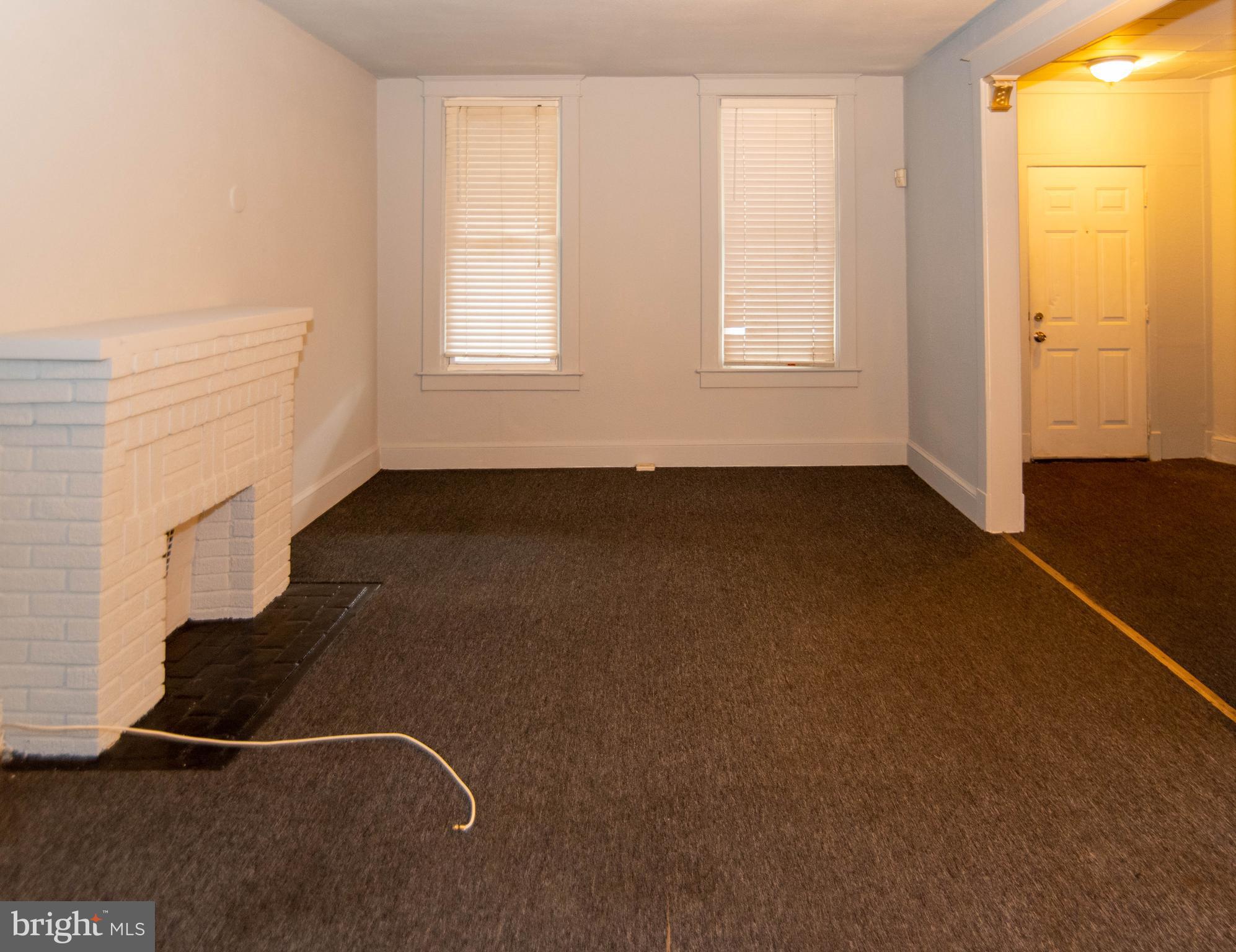 3109 Lawnview Avenue Baltimore, MD 21213 - Photo 3 of 35