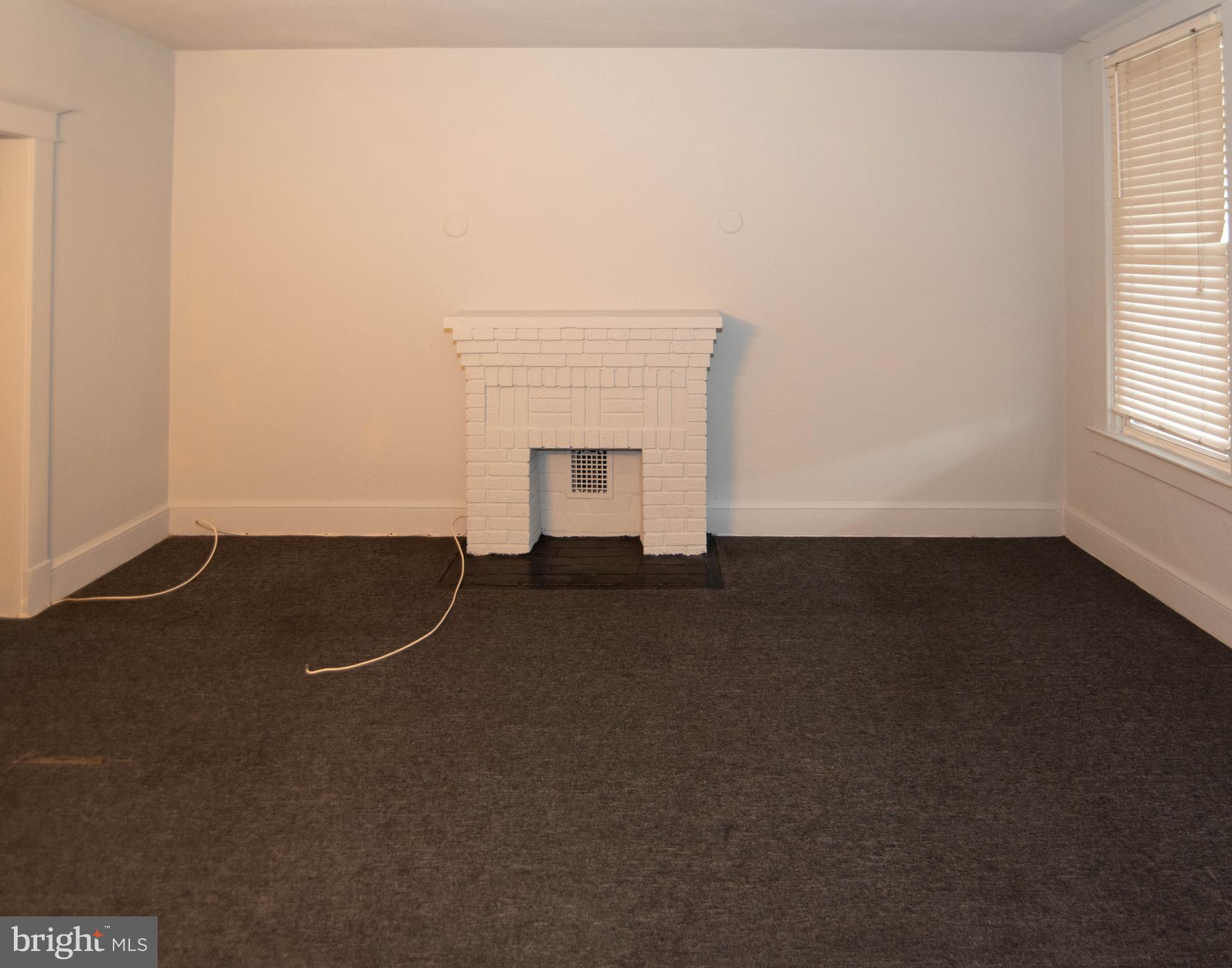 3109 Lawnview Avenue Baltimore, MD 21213 - Photo 4 of 35