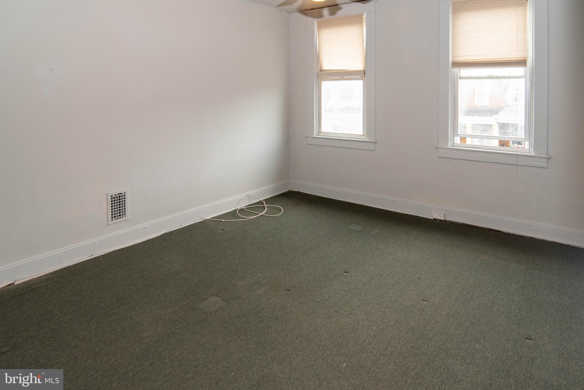 3109 Lawnview Avenue Baltimore, MD 21213 - Photo 10 of 35