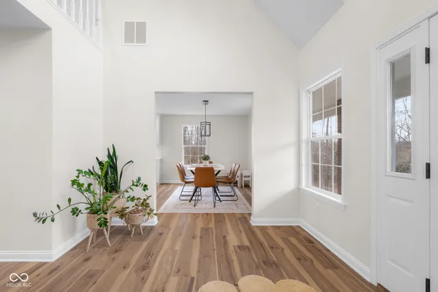 $569,900 | 2349 East County Road 25 North, Brownstown, IN 47220