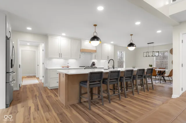 $569,900 | 2349 East County Road 25 North, Brownstown, IN 47220