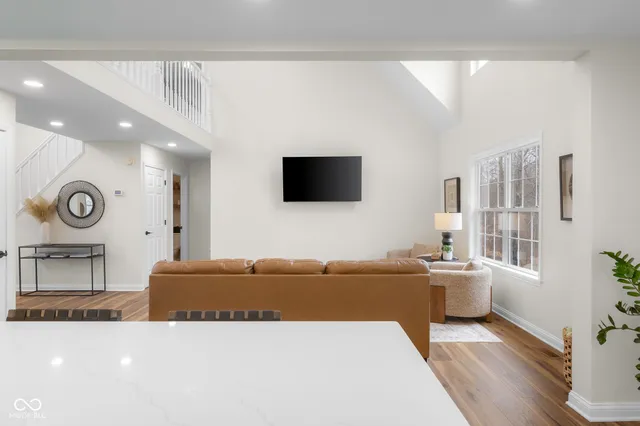 $569,900 | 2349 East County Road 25 North, Brownstown, IN 47220