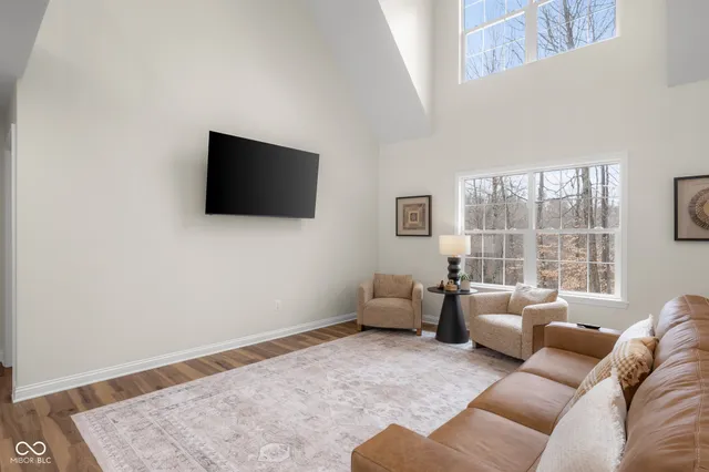 $569,900 | 2349 East County Road 25 North, Brownstown, IN 47220