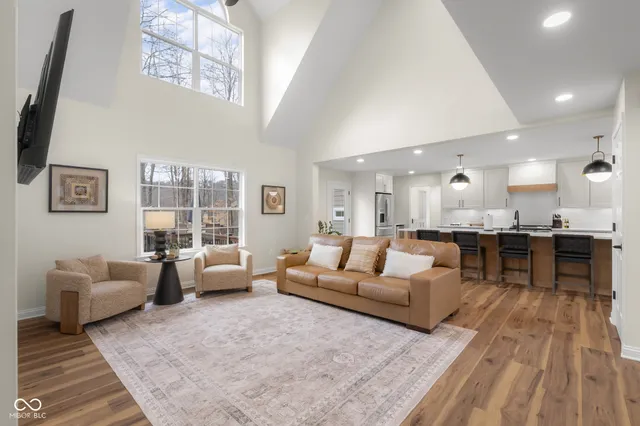 $569,900 | 2349 East County Road 25 North, Brownstown, IN 47220