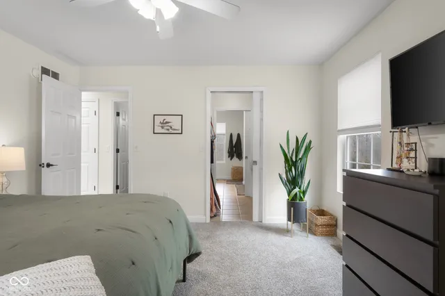 $569,900 | 2349 East County Road 25 North, Brownstown, IN 47220