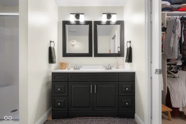 $569,900 | 2349 East County Road 25 North, Brownstown, IN 47220