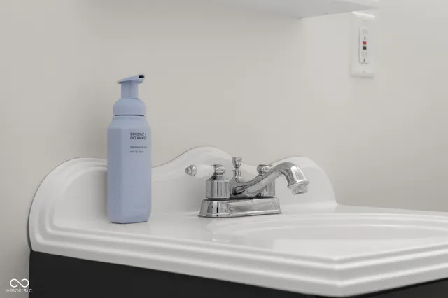 $569,900 | 2349 East County Road 25 North, Brownstown, IN 47220