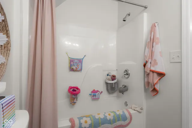 $569,900 | 2349 East County Road 25 North, Brownstown, IN 47220