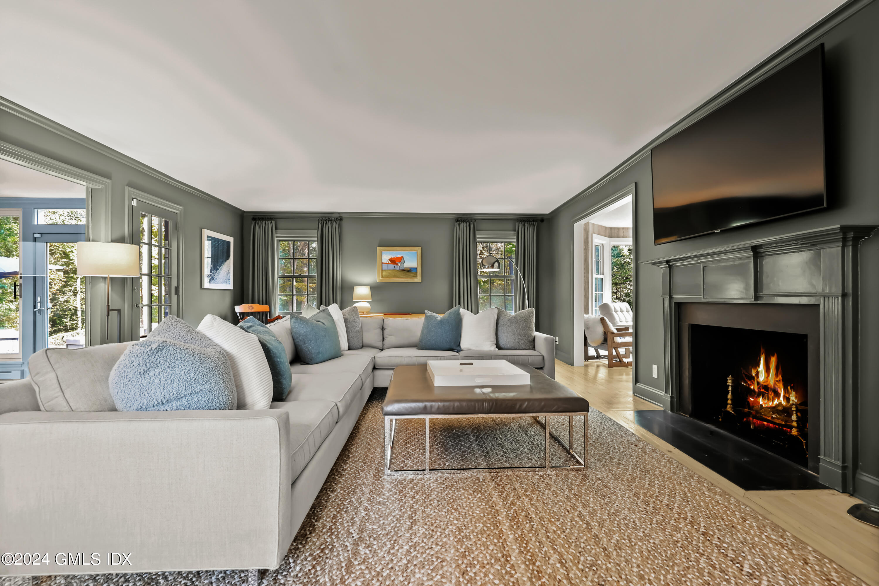 23 Laurel Lane Greenwich, CT 06830 - Photo 2 of 7 23 Laurel Ln Greenwich CT-print-020-090-