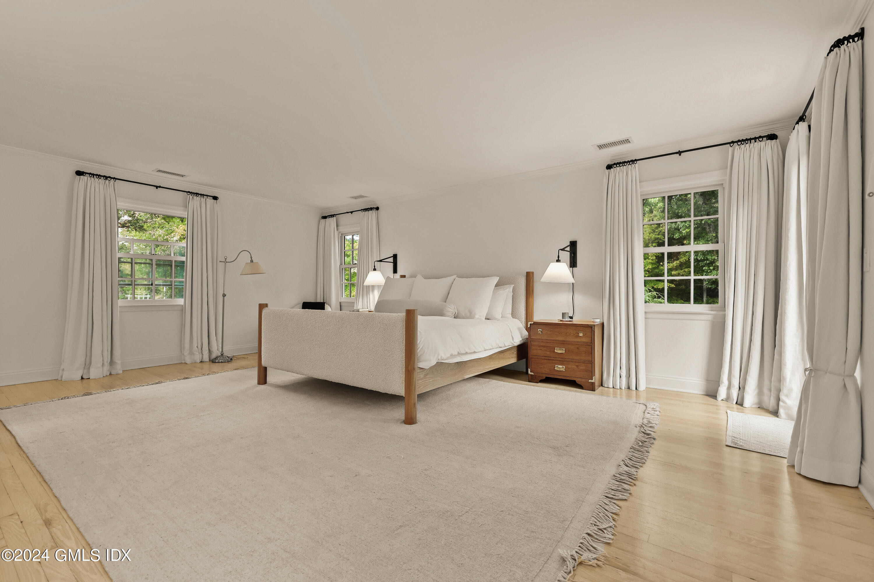 23 Laurel Lane Greenwich, CT 06830 - Photo 5 of 7 23 Laurel Ln Greenwich CT-print-024-077-
