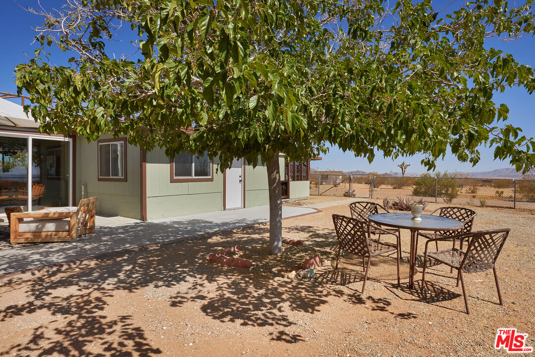 60939 Sunny Vista Road Landers, CA 92285 - Photo 45 of 59