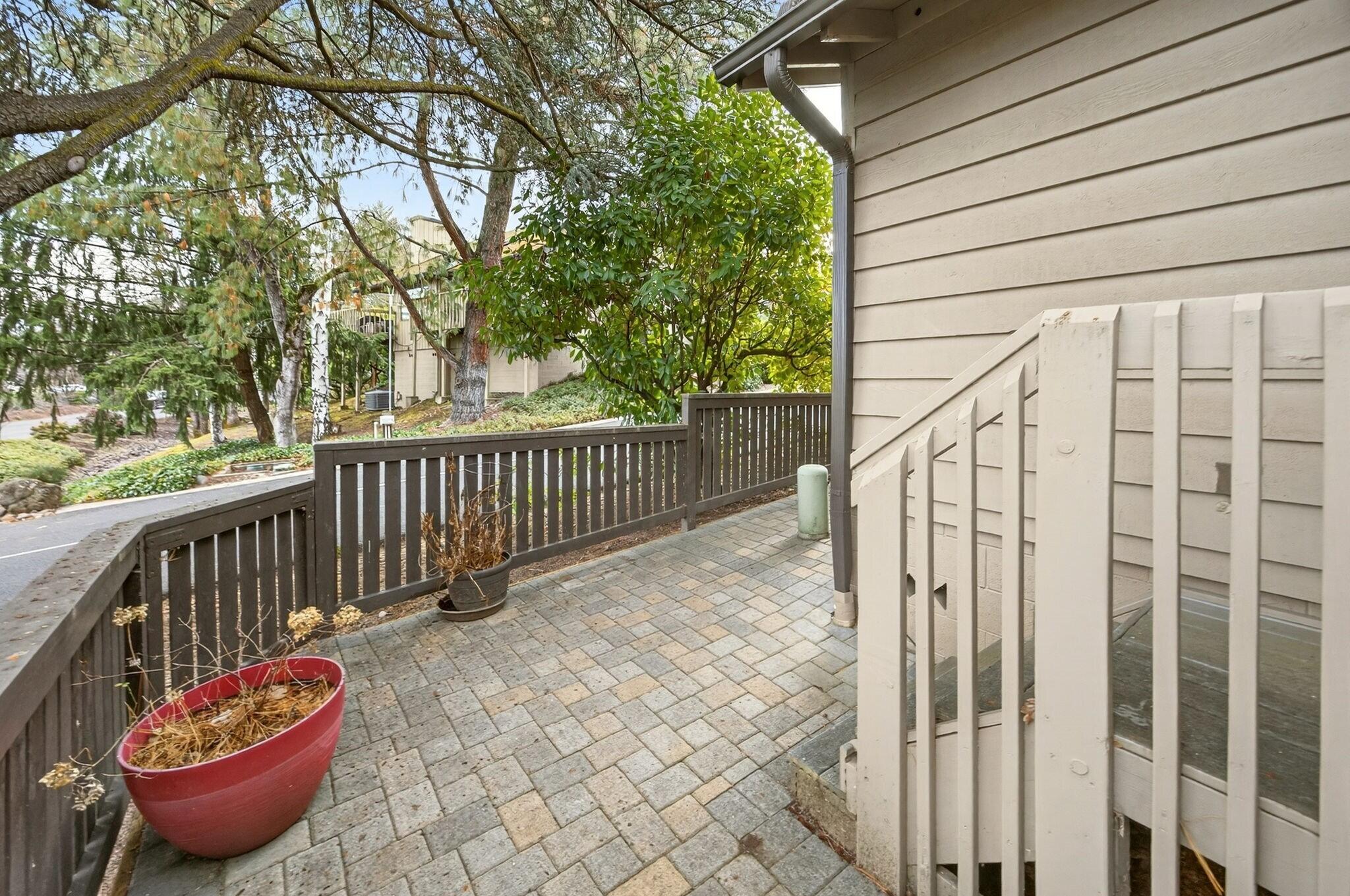 2585 Freedom Way Medford, OR 97504 - Photo 6 of 66