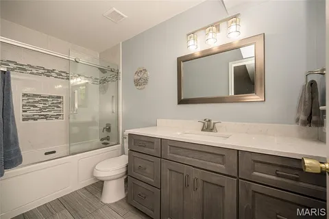 $375,000 | 1167 Winter Park Drive, Fenton, MO 63026