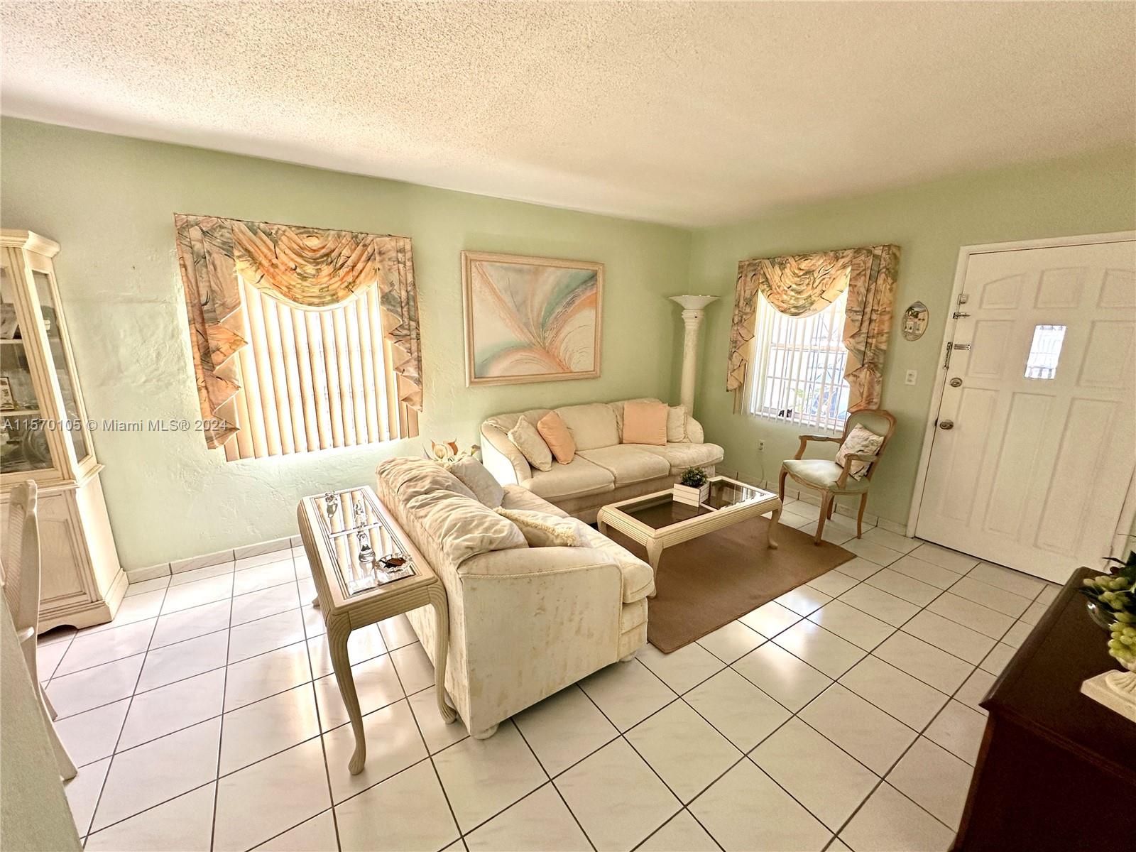 7390 Southwest 34th Street Miami, FL 33155 - Photo 4 of 20 Gallery Image 4