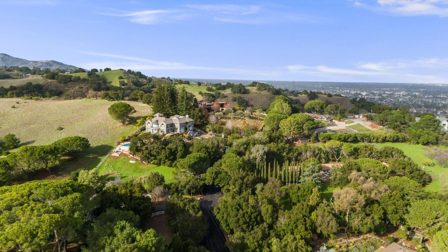 22301 Rolling Hills Road Saratoga, CA 95070 - Photo 30 of 42