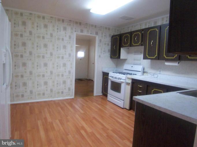 23 Cedarmere Road Owings Mills, MD 21117 - Photo 5 of 13 Kitchen #2