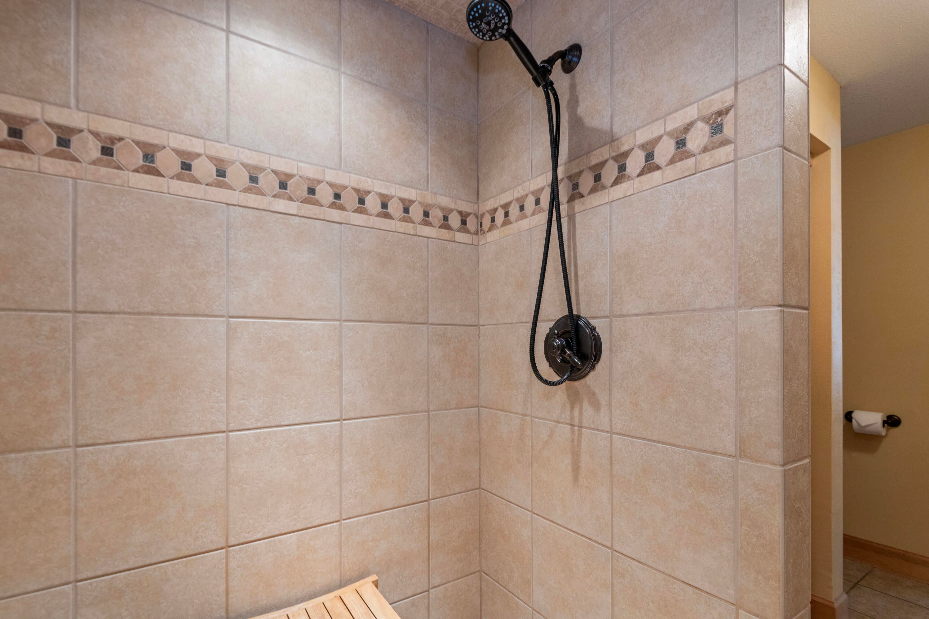 17905 Rhododendron Lane Sunriver, OR 97707 - Photo 21 of 39 31