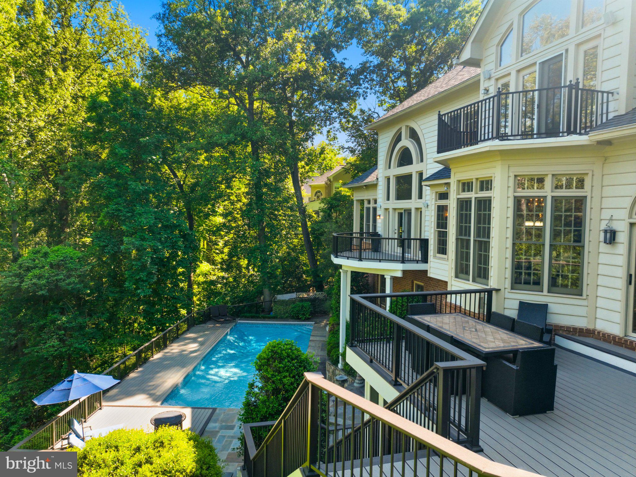 891 Chinquapin Road McLean, VA 22102 - Photo 36 of 78 Serene retreat with lush greenery.